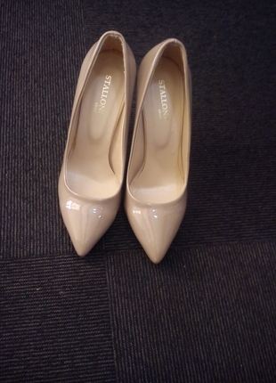bej stiletto ayakkabı 
