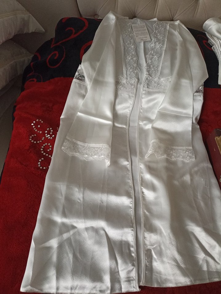 Sabahlık 
Gecelik takım - Görsel 3