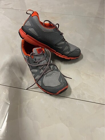 43 Beden Nike koşu ayakkabısı