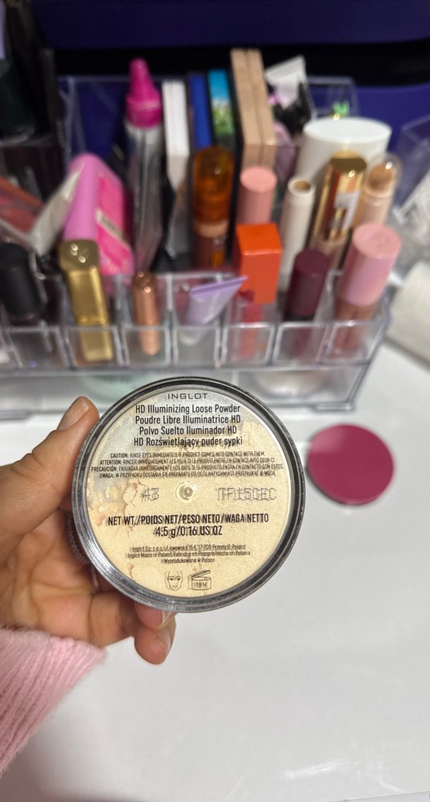Inglot HD ıllumınızıng loose pudra - Görsel 3