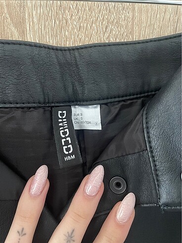 38 Beden H&M deri etek