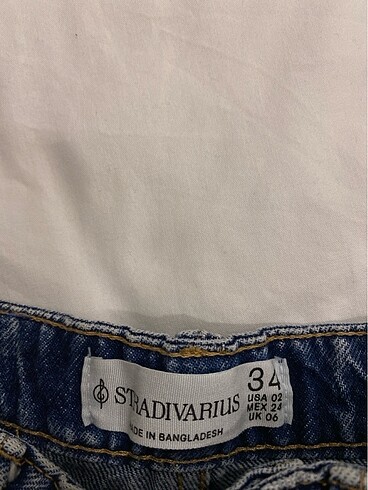 34 Beden Stradivarius şort