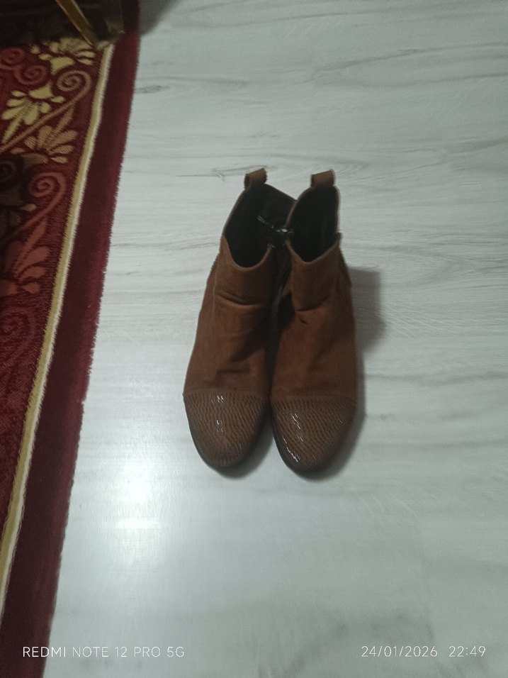 Kahverengi Kadın Lastik Dolgu Topuklu Bot - Görsel 3