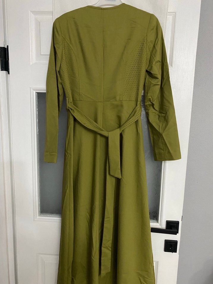 Elbise görünümlü pardesü - Görsel 3