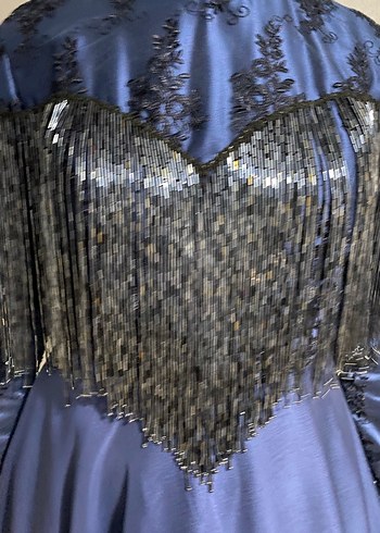 Nakışlı Uzun Lacivert Tesettür Abiye - Görsel 3