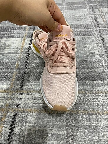 38 Beden camel Renk Sorunsuz orjinal adidas
