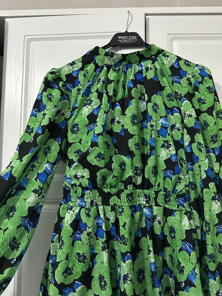 Yeşil Çiçek Desenli Uzun Kollu Mini Elbise - Görsel 5