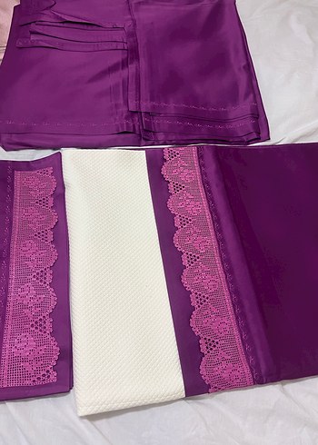 Mor dantelli pike saten ve Çarşaf Takımı - Görsel 3
