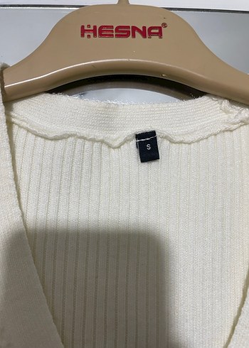 Beyaz V Yaka Örgü Kadın Süveter - Görsel 2