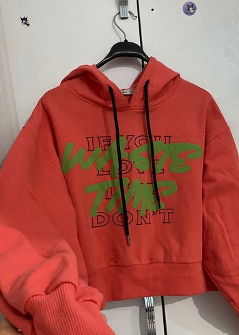 Renkli Baskılı Kapüşonlu Kısa Sweatshirt - Görsel 2