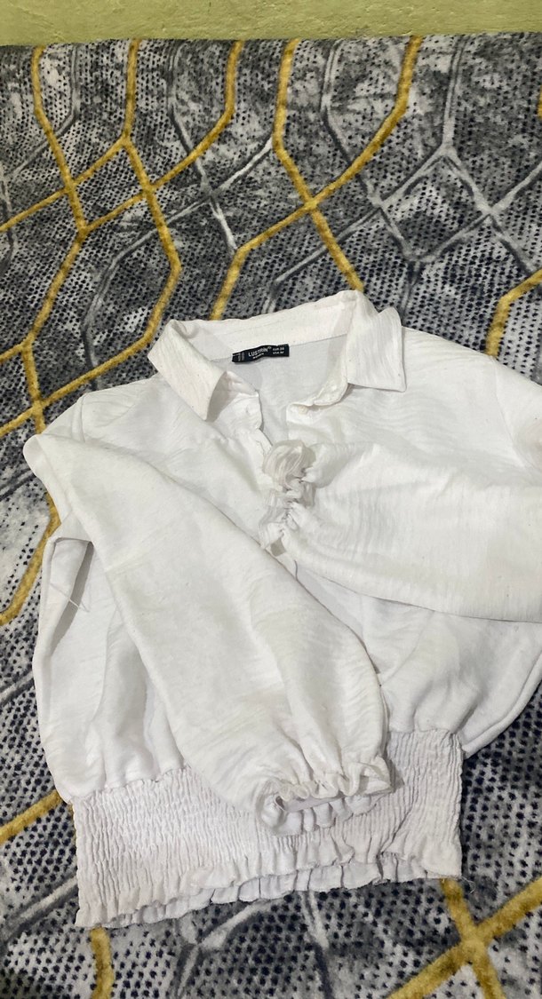 Düğmeli Beyaz Keten Kadın Gömlek - Görsel 2