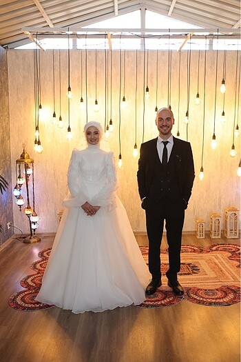 38 Beden beyaz Renk Tesettür Gelinlik