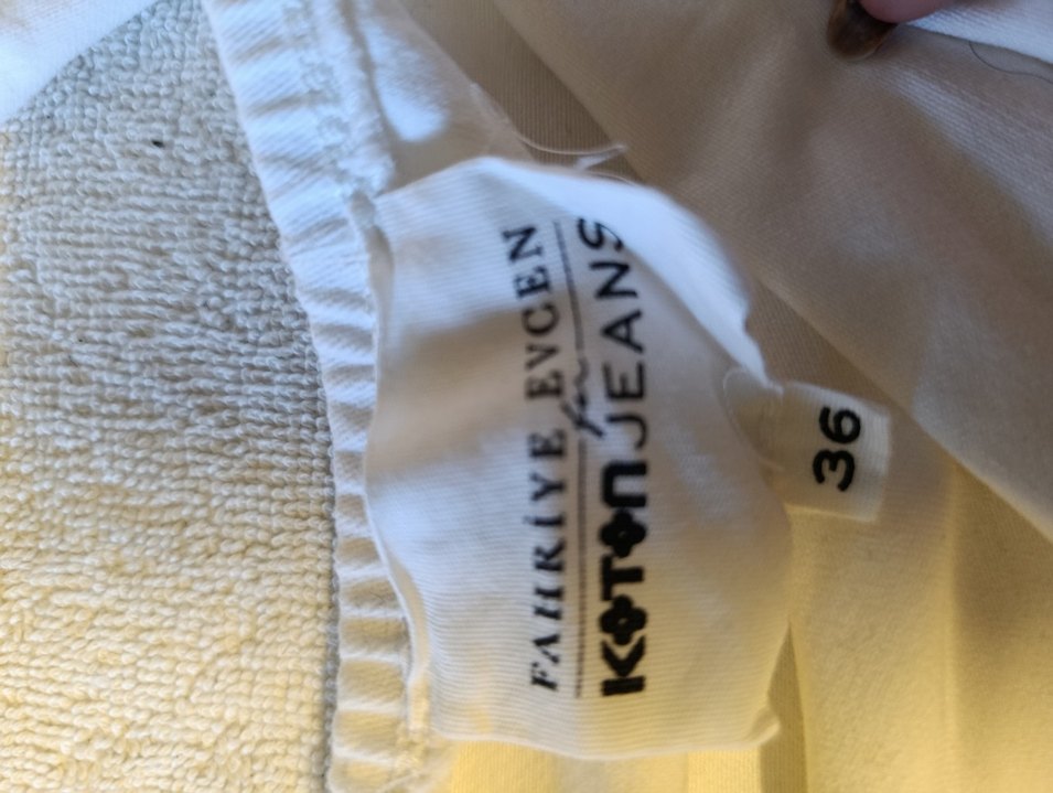 Beyaz Mini Düz Kesim Hemşire Korsesi - Görsel 3