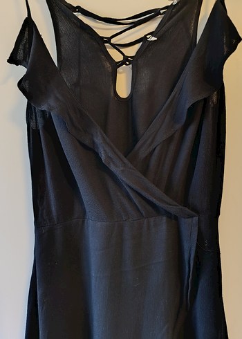 V Yaka Siyah İp Askılı Mini Elbise - Görsel 2