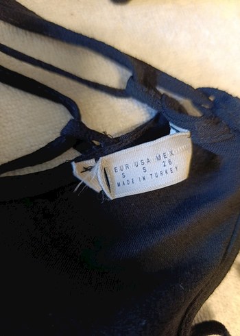 V Yaka Siyah İp Askılı Mini Elbise - Görsel 5