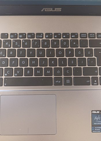 Beden Siyah Asus Laptop 550c