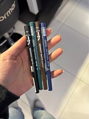 Flormar midnight matte eyeliner