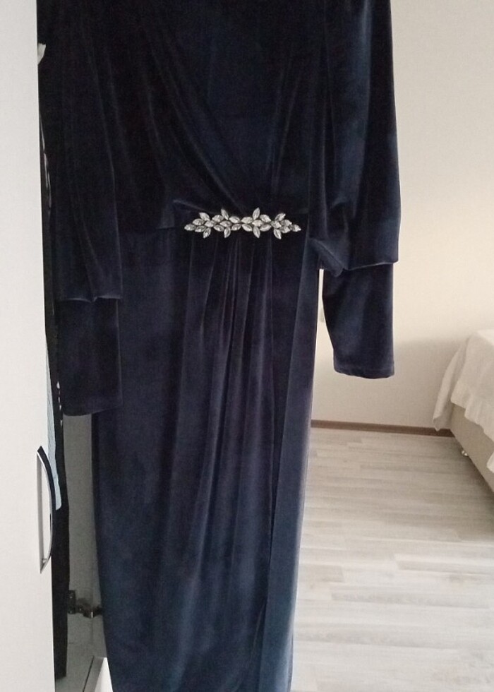 Kadife abiye - Görsel 2