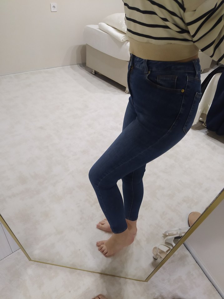 Koyu Lacivert Dar Kesim Kadın Kot Pantolon - Görsel 3