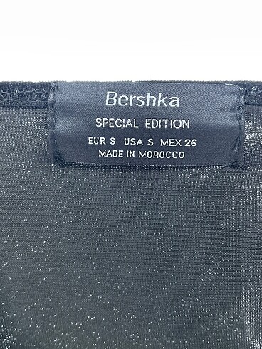 s Beden siyah Renk Bershka Kısa Elbise %70 İndirimli.