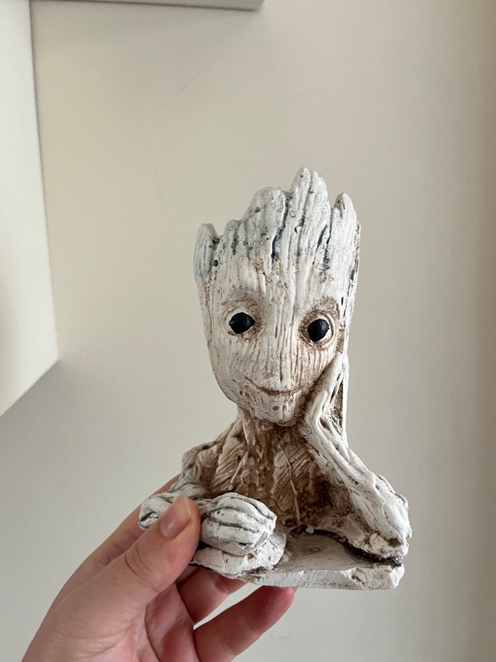 Gri Beyaz Groot Figürü - Görsel 2