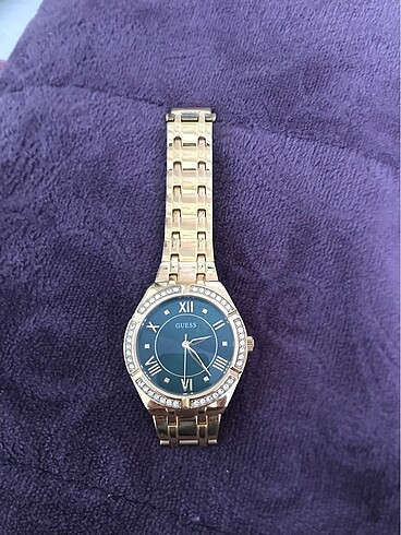  Beden Guess gold saat
