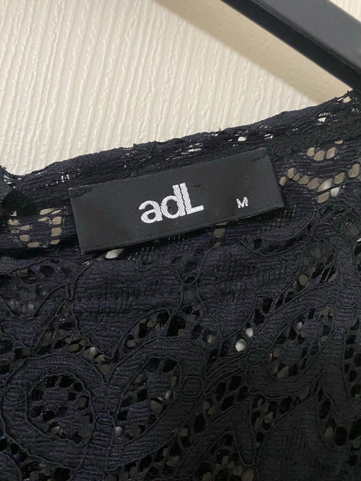 Uzun Kollu Siyah Dantelli Midi Elbise - Görsel 2