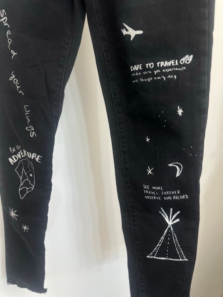 Siyah Baskılı Kadın Denim Pantolon - Görsel 3