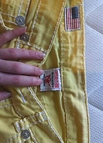 m Beden True religion sort