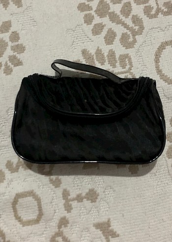 Siyah Zebra Desenli Fermuarlı Kadın Çanta