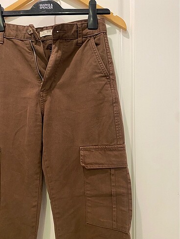 32 Beden kahverengi Renk Stradivarius Kahverengi Kargo Pantalon