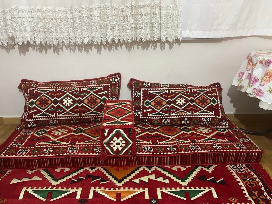 Desenli Bordo Klasik Yastık ve Kılıf Seti - Görsel 5