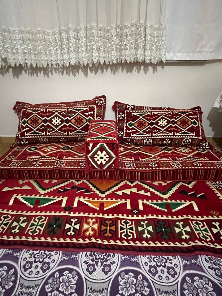 Desenli Bordo Klasik Yastık ve Kılıf Seti - Görsel 3