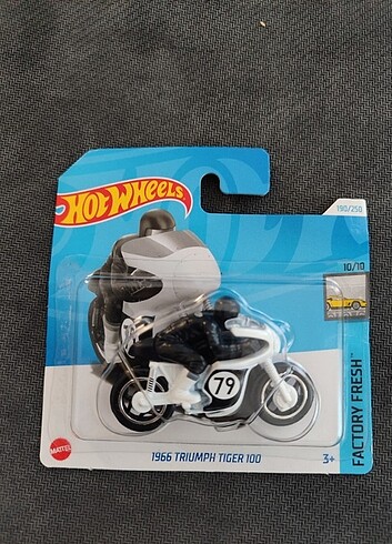 HOT WHEELS 1966 TRİUMPH TİGER 100