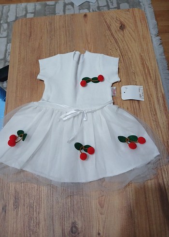 Kız Çocuk Beyaz Kiraz Nakışlı Elbise - Görsel 2