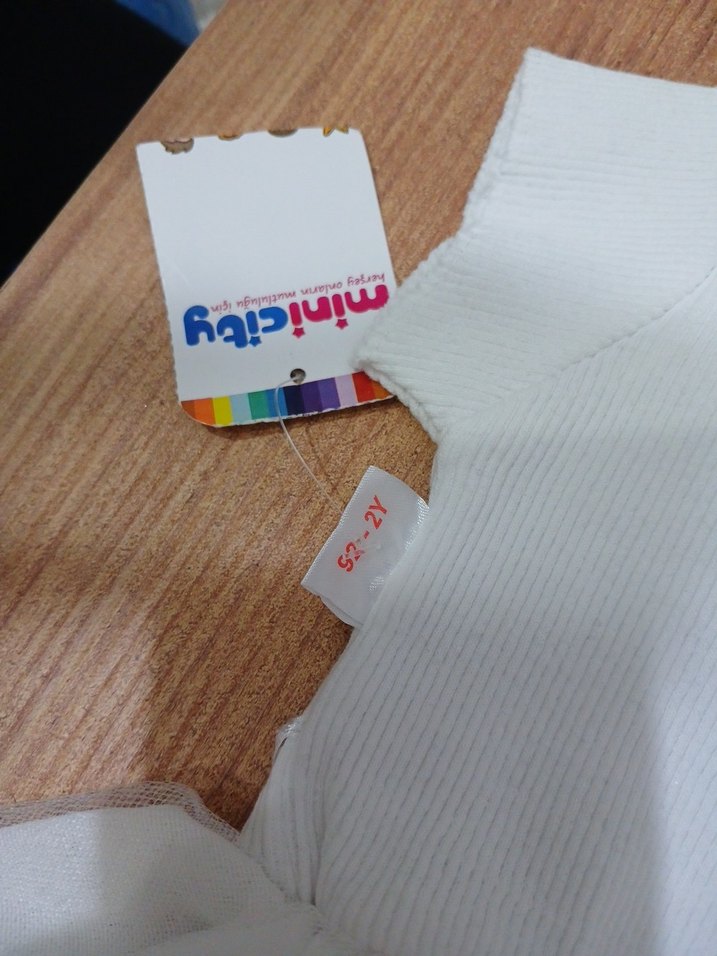 Kız Çocuk Beyaz Kiraz Nakışlı Elbise - Görsel 4