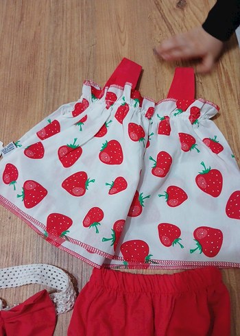 Kız Bebek Çilek Desenli Fiyonklu Takım - Görsel 5