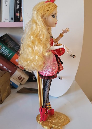 Ever After High Apple white basic