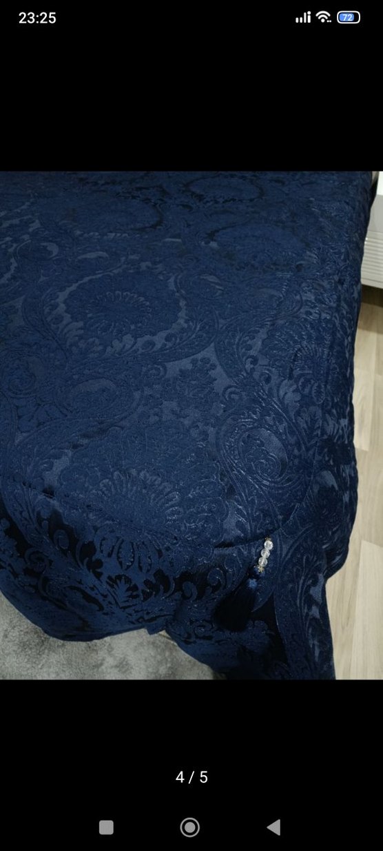 Lacivert Desenli Yatak Örtüsü - Görsel 3