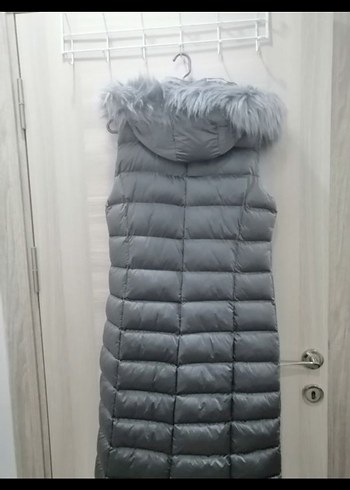 Gri Uzun Suni Kürklü Kadın Şişme Yelek - Görsel 2