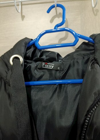 Siyah Kapüşonlu Uzun Kadın Kış Montu - Görsel 5