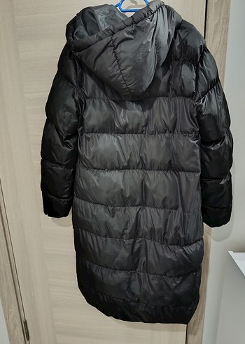 Siyah Kapüşonlu Uzun Kadın Kış Montu - Görsel 3