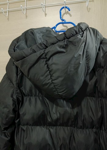 Siyah Kapüşonlu Uzun Kadın Kış Montu - Görsel 4