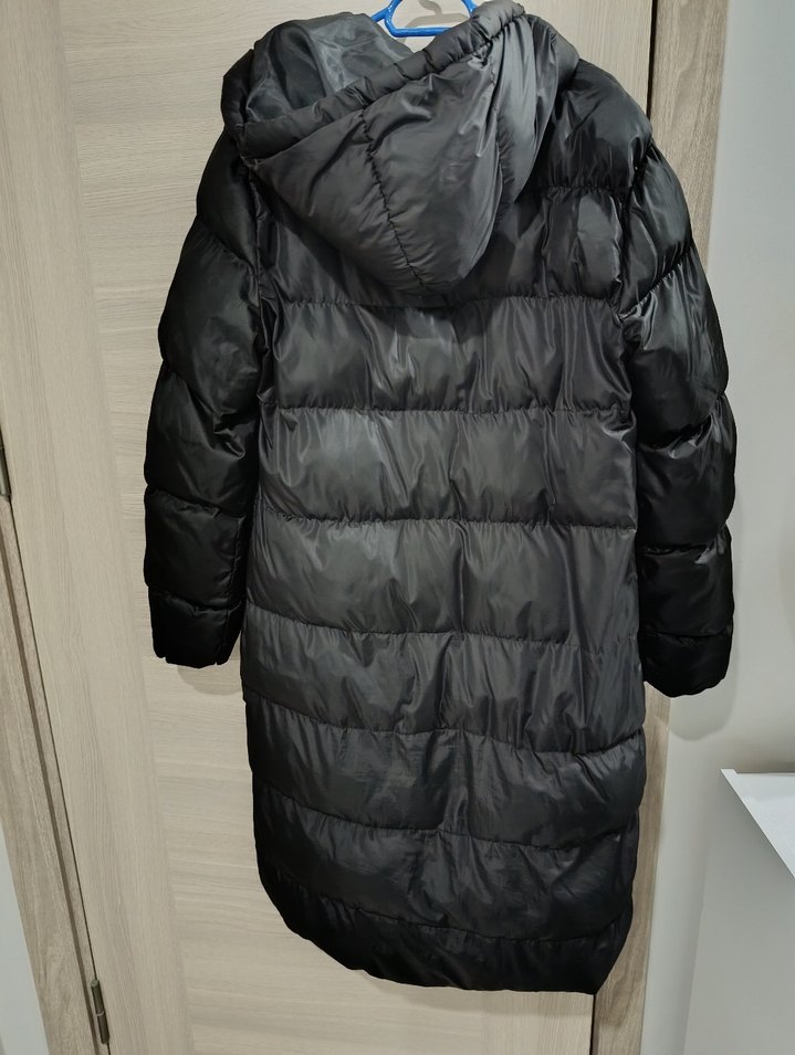 Siyah Kapüşonlu Uzun Kadın Kış Montu - Görsel 3