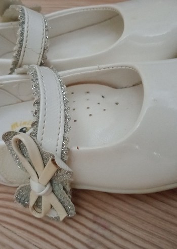 Beyaz Tokalı Kız Çocuk Babet Ayakkabı - Görsel 2