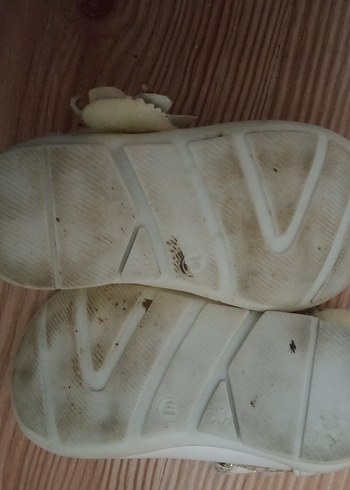 Beyaz Tokalı Kız Çocuk Babet Ayakkabı - Görsel 3