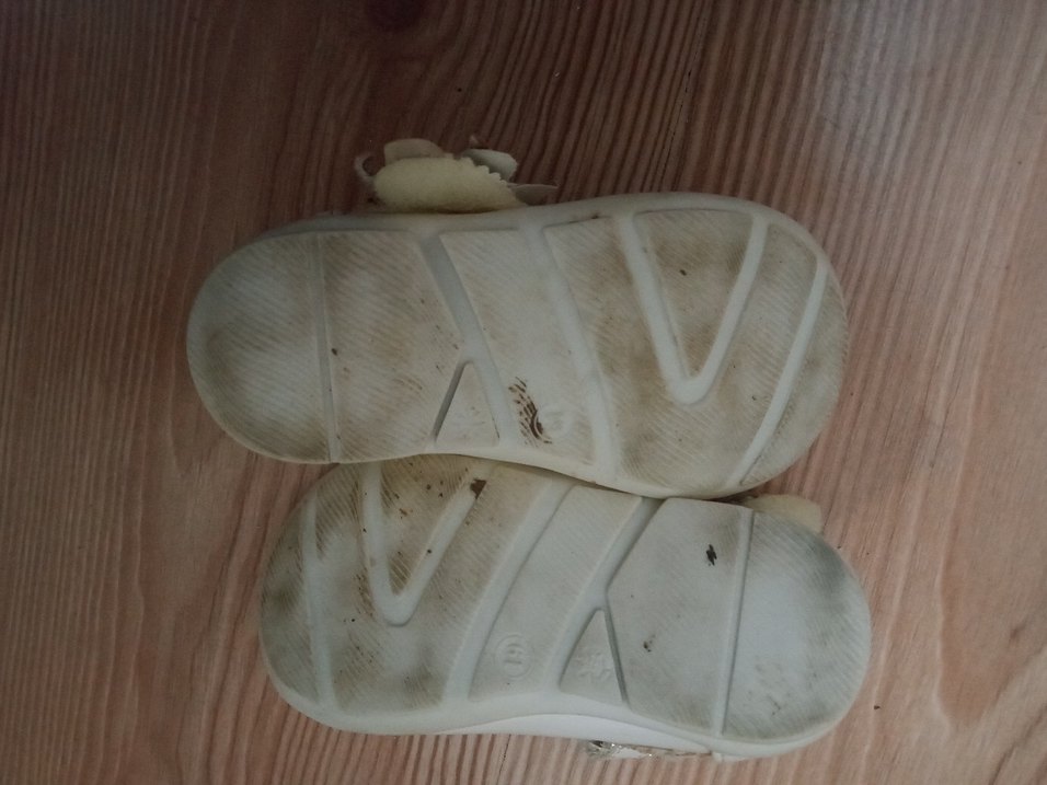 Beyaz Tokalı Kız Çocuk Babet Ayakkabı - Görsel 3