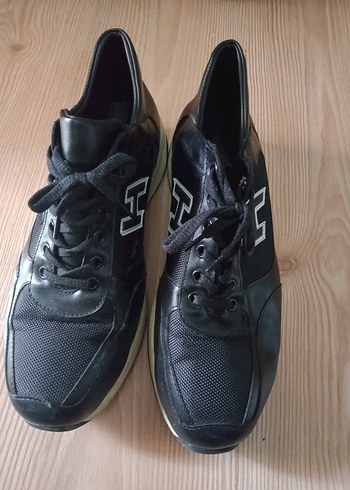 Hogan 42