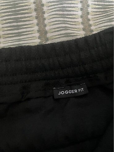 30 Beden Jogger Fit Siyah Spor Eşofman Altı