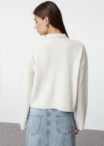 s Beden Nakışlı Beyaz Örgü Kadın Sweatshirt